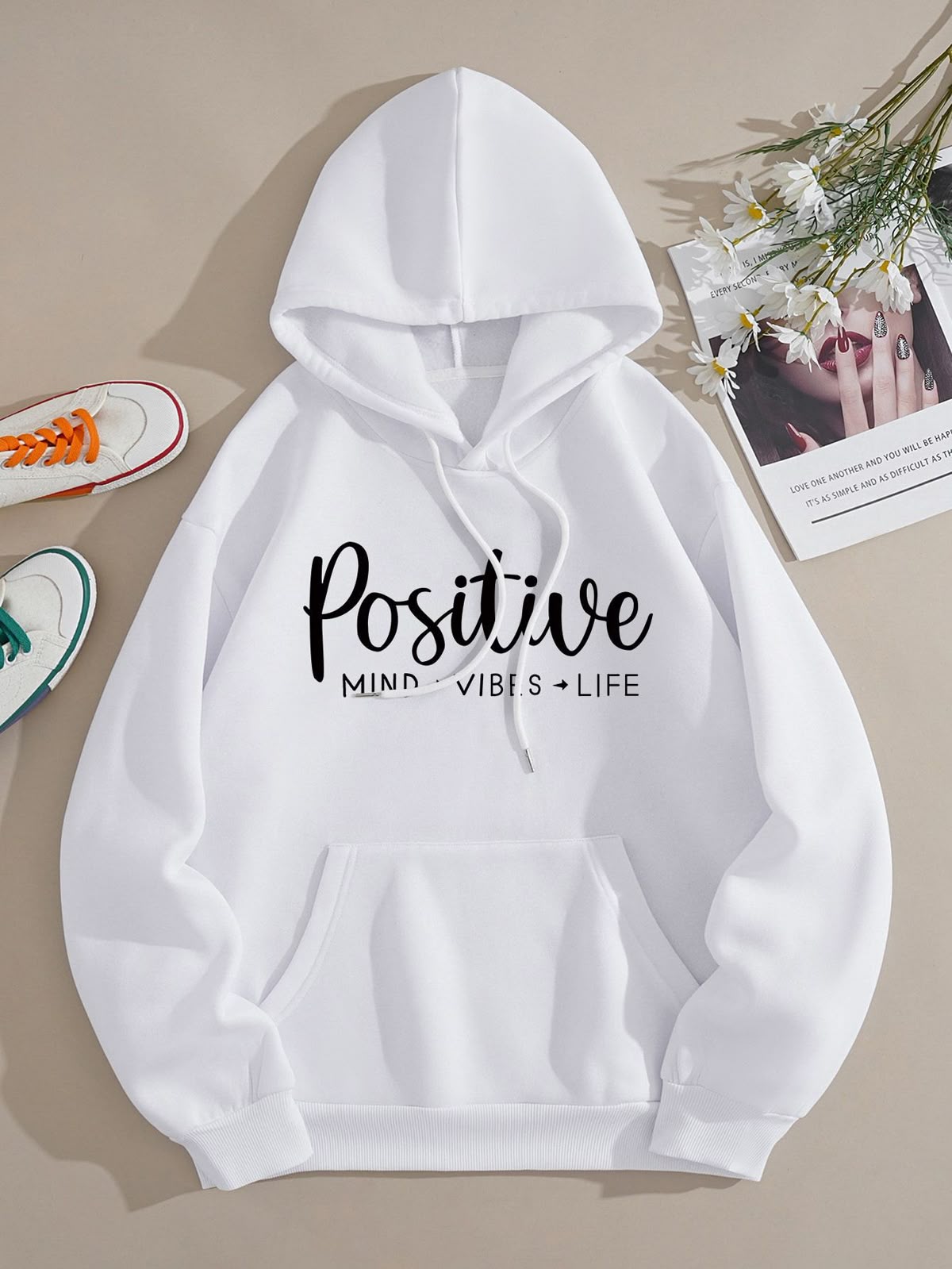 WHITE ZIPPER HOODIE POSITIVE VIBE