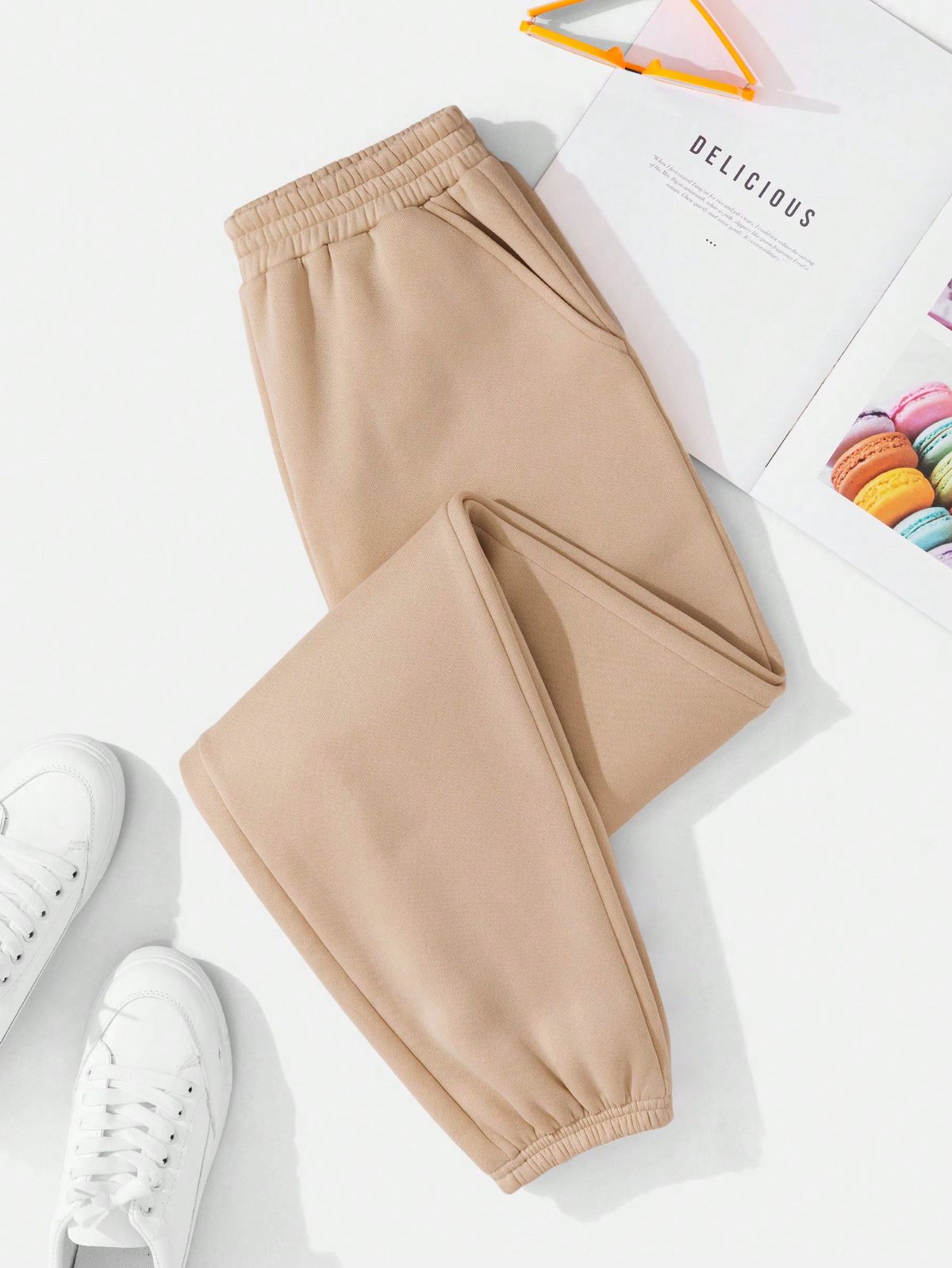 BASIC BEIGE TROUSER