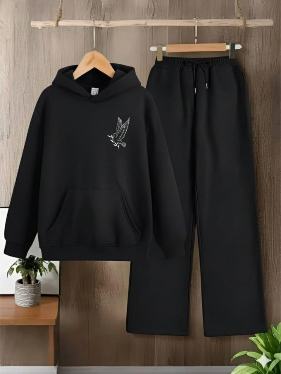 BLACK HOODIE BIRD - BLACK FLAPPER